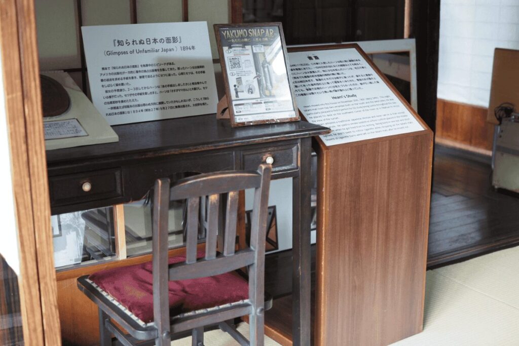 小泉八雲の机

