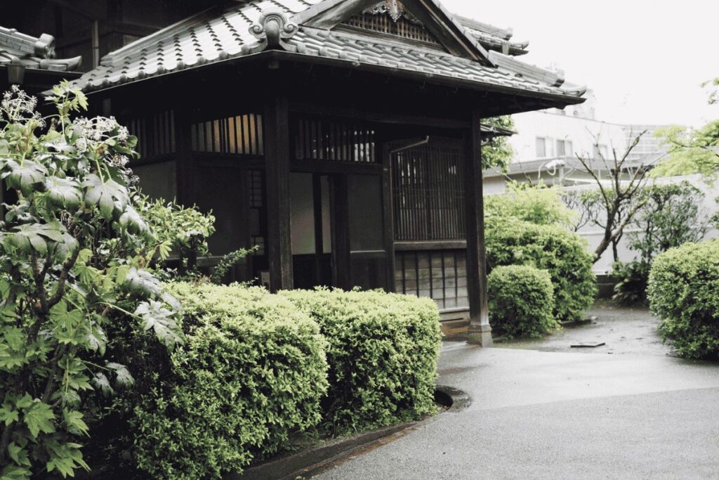 夏目漱石内坪井旧居